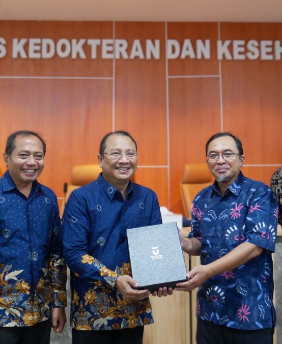 Kunjungan Telkom University ke Fakultas Kedokteran dan Kesehatan Institut Teknologi Sepuluh Nopember (ITS)